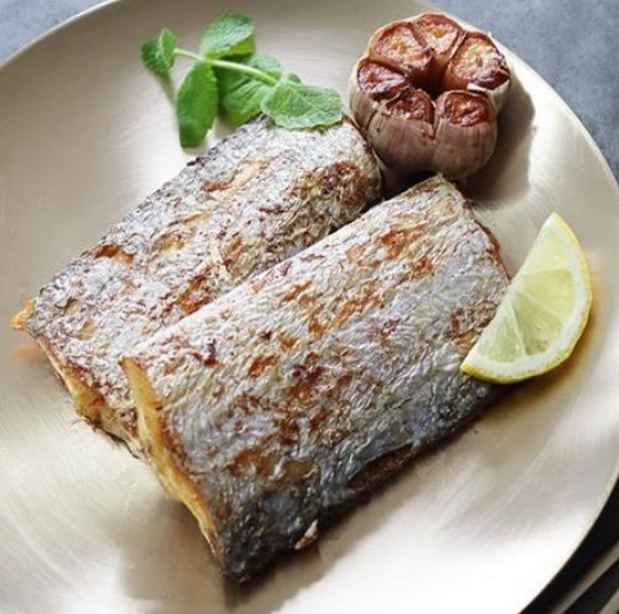 Extra-Large Jeju Silver Cutlassfish (400g, 14.11oz)