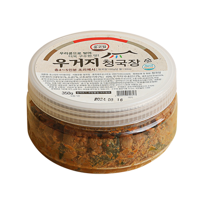 Onggojip Woogeoji Cheonggukjang (Rich Soybean Paste with Dried Cabbage)