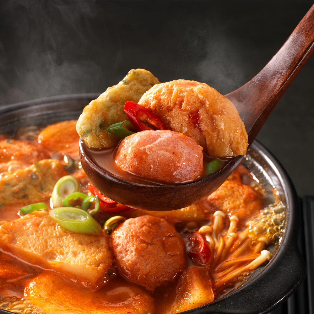 Odeng - Korean Fish Cake Skewer in Korean Spicy Soup Stock Photo - Image of  soup, odeng: 253778866