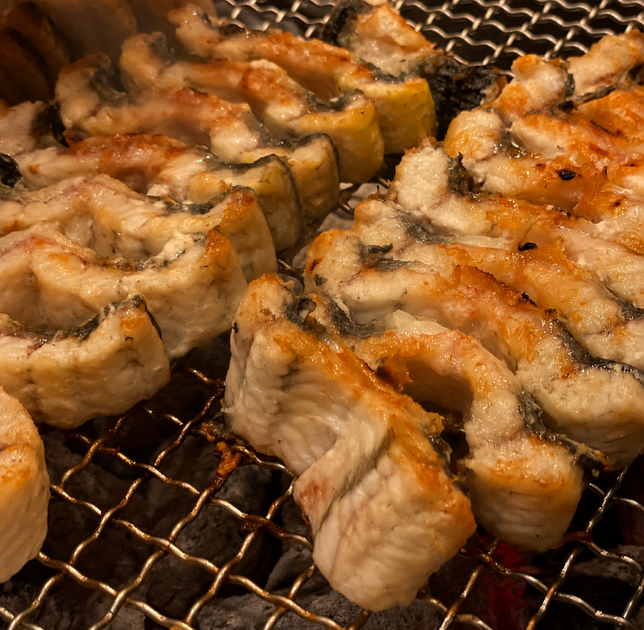 Extra Large Grilled Freshwater Eel (Pungcheon Style)(Choose 1 Sauce)