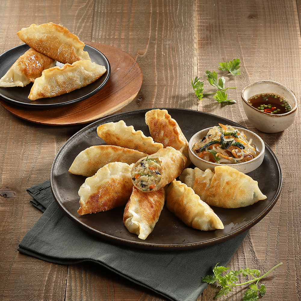 Damduone Vegan Japchae Dumplings