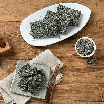 Mosi Leaf & Black Sesame Glutinous Rice Injeolmi (Korean Rice Cake) (1kg, 2.2lb)