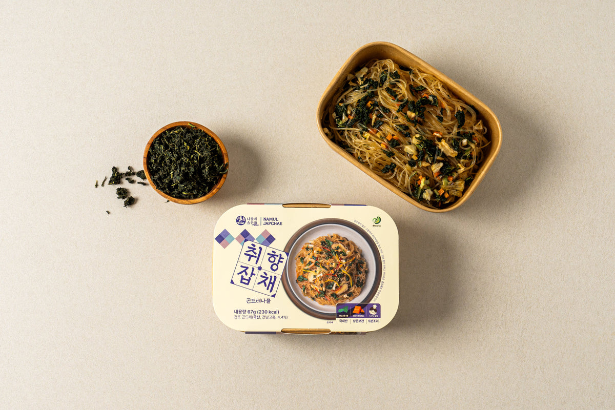 Damwoo Namul Japchae: Instant Korean Glass Noodles with Gondre (67g / 2.36oz) [담우] 취향 잡채- 곤드레 67g |