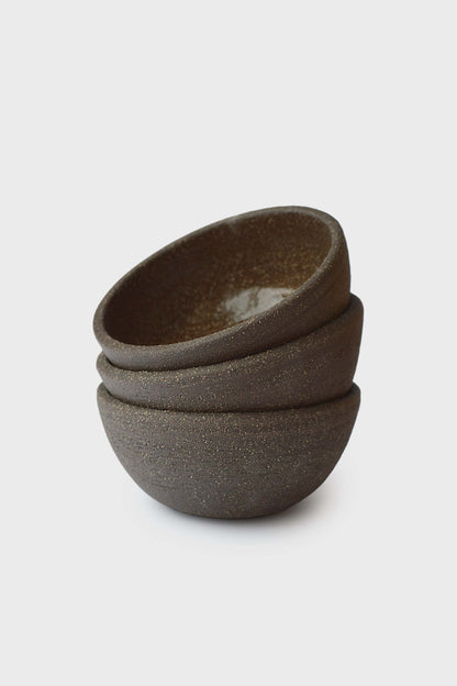 Handmade Dark Stoneware Bowl "Pumpernickel"