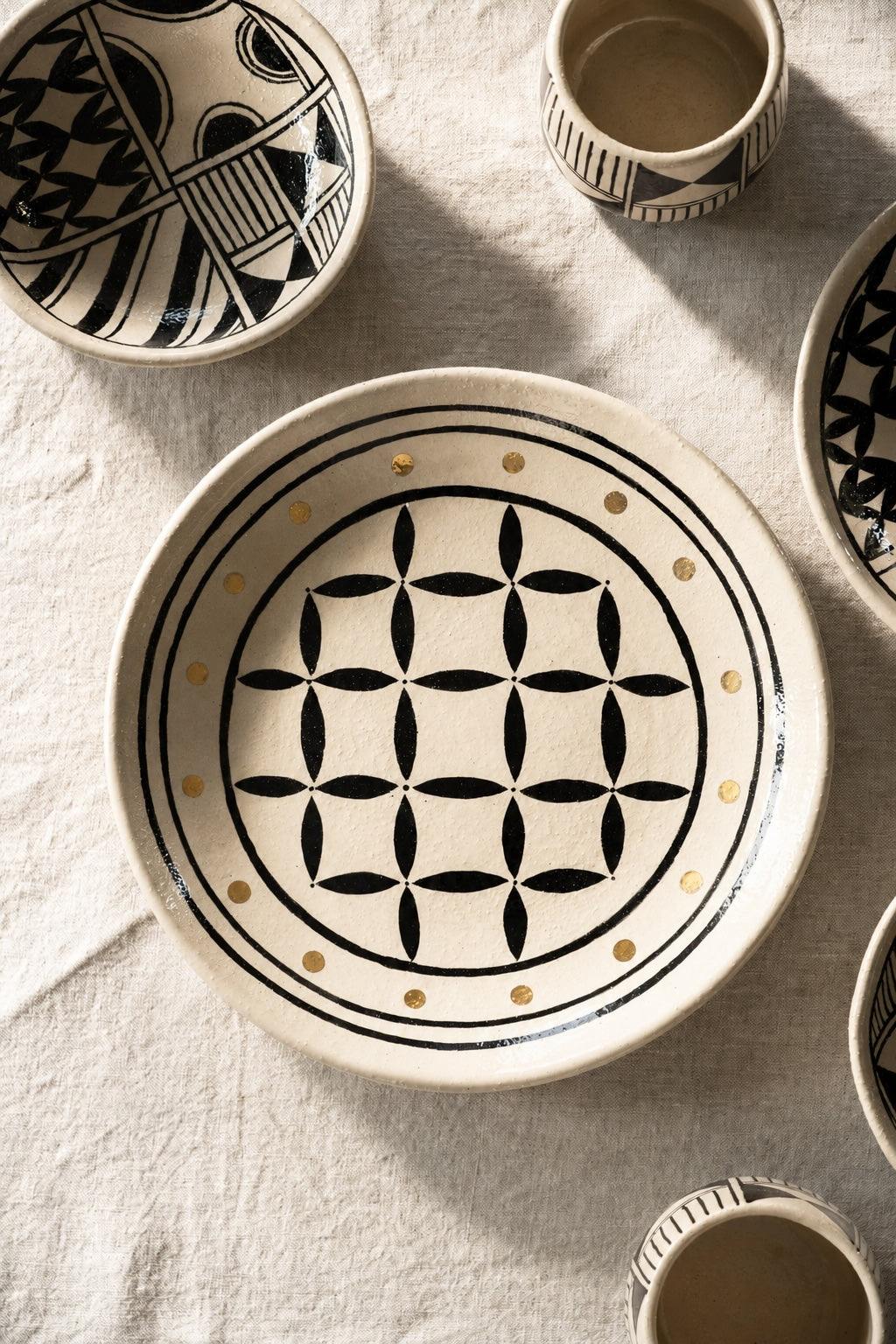 Hand Painted Stoneware Salad Plate: Heritage Collection