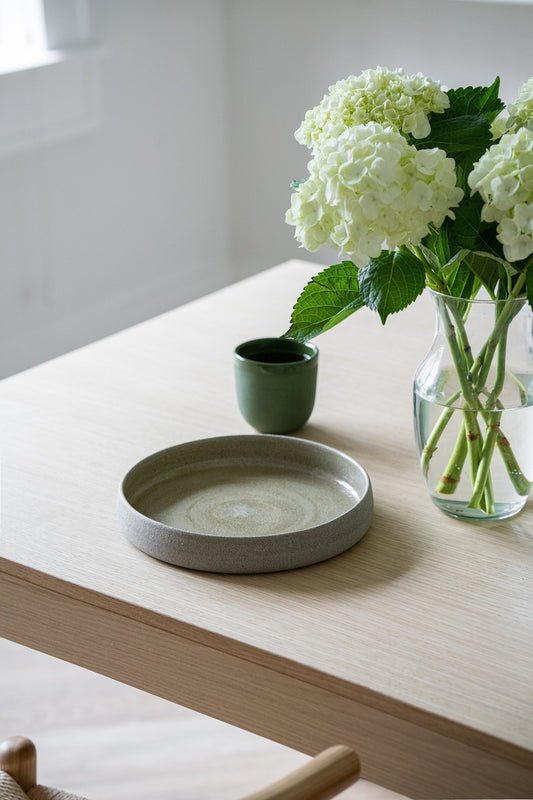 Handmade Stoneware Dinner Plates with High Sides "Concrete" - MEALTONES