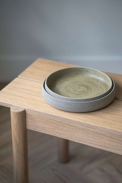 Stoneware Salad Plates with High Sides "Concrete"
