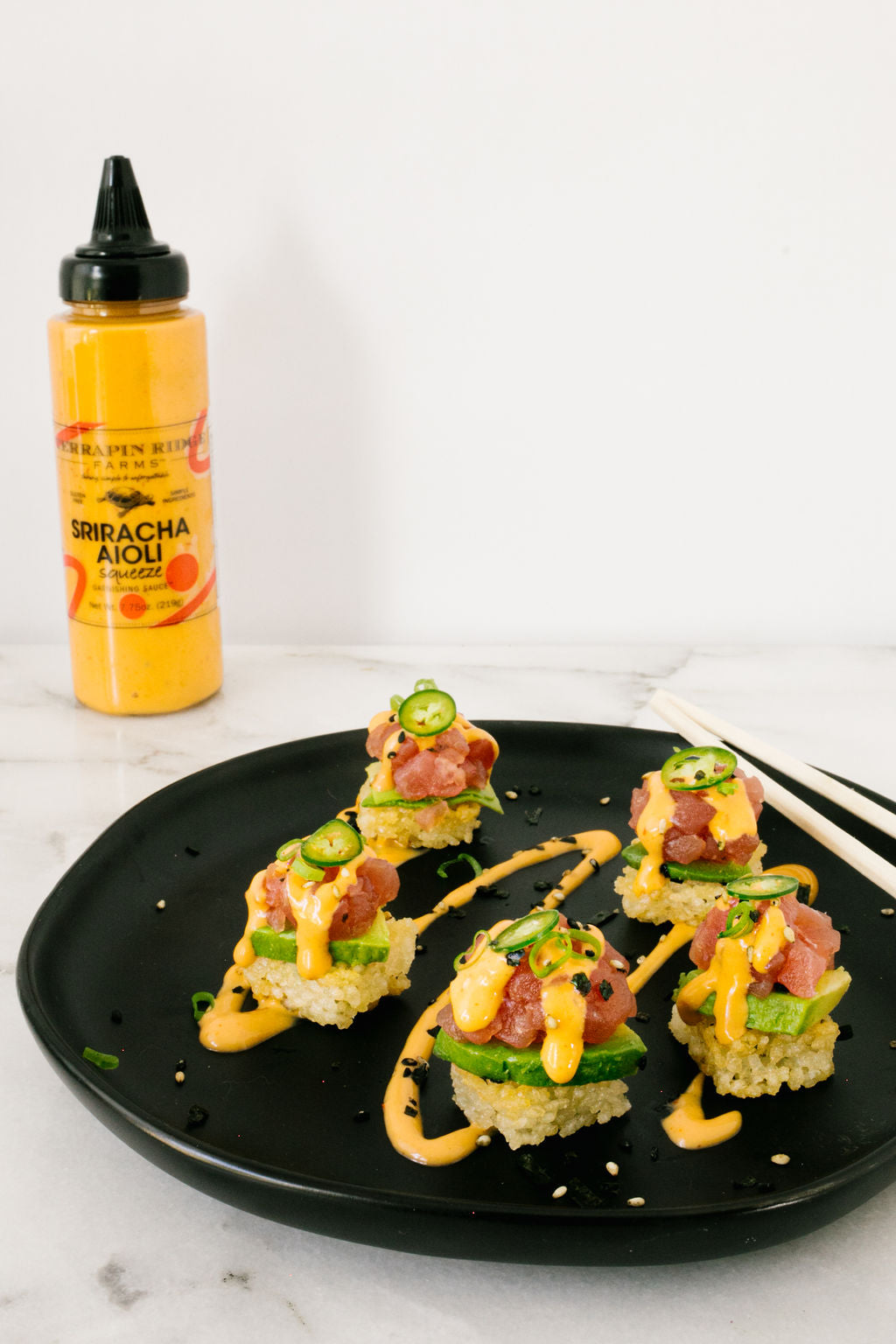 Sriracha Aioli Garnishing Squeeze - 7.75 oz