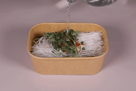 Damwoo Chwihyang Japchae: Instant Korean Glass Noodles with Chinamul (67g / 2.36oz)[담우] 취향잡채 - 취나물 67g
