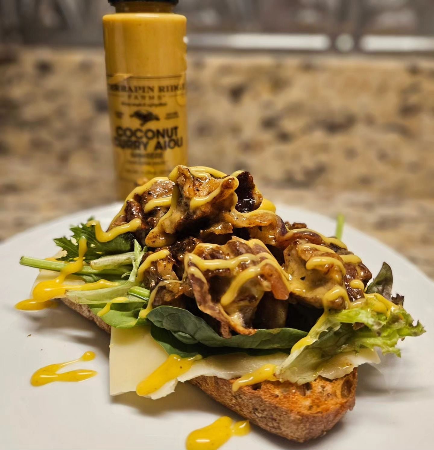 Coconut Curry Aioli Garnishing Squeeze - 8.25 oz
