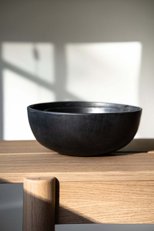 Stoneware Black Matte Salad Serving Bowl - MEALTONES